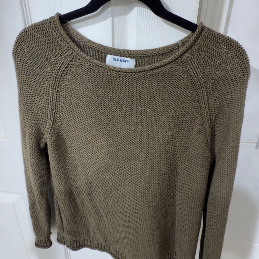 Old Navy army green sweater